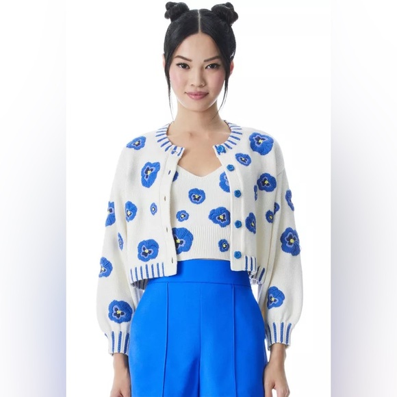 Alice + Olivia Brigid Embroidered Cropped Cardigan Size Small - Picture 12 of 13